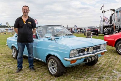 Vauxhall Viva HC-1.jpg